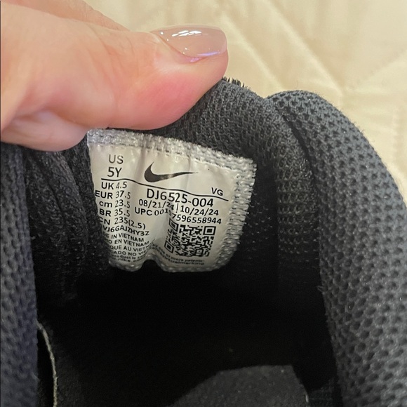 Nike Black and White Fastflex Baseball Cleats (D) - Picture 5 of 5